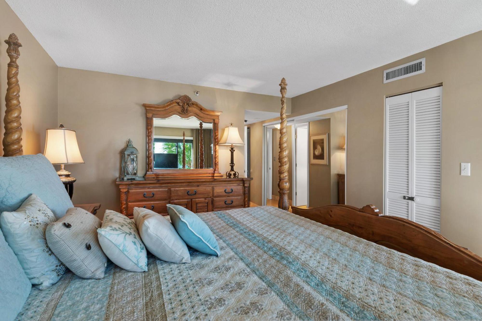 Emerald Towers Destin Room photo