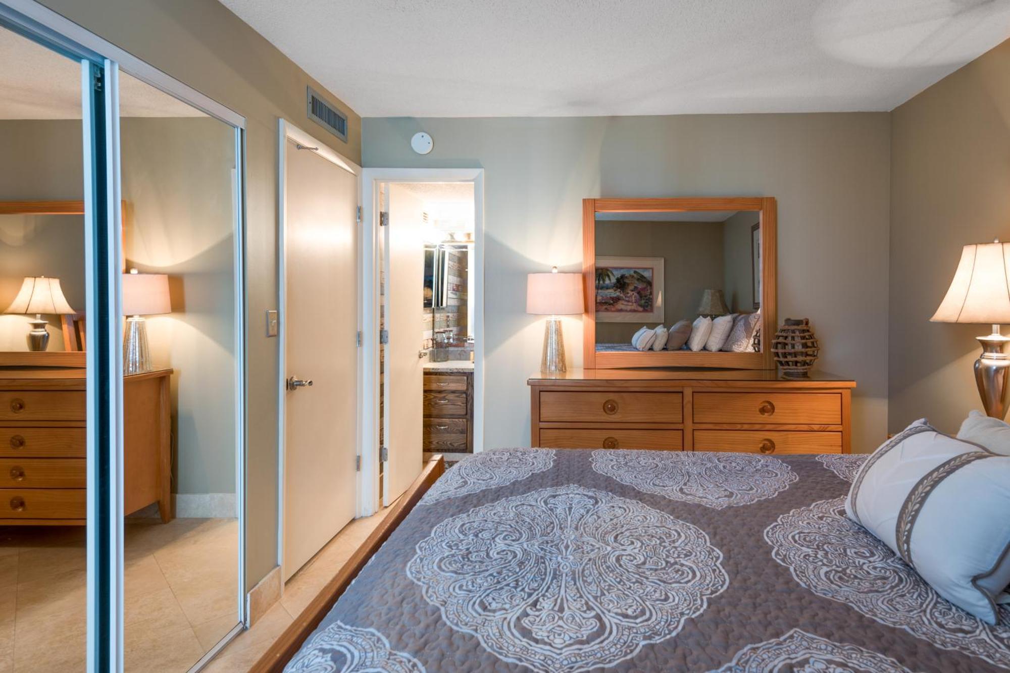 Emerald Towers Destin Room photo